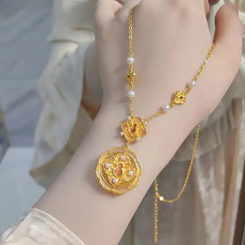 Gold Plated Copper Gourd Necklace Royal Floral Adjustable Collarbone Chain Women Antique Elegant Luxury Premium Minimalist Chic
Gold Plated Copper Gourd Necklace Royal Floral Adjustable Collarbone Chain Women Antique Elegant Luxury Premium Minimalist Chic