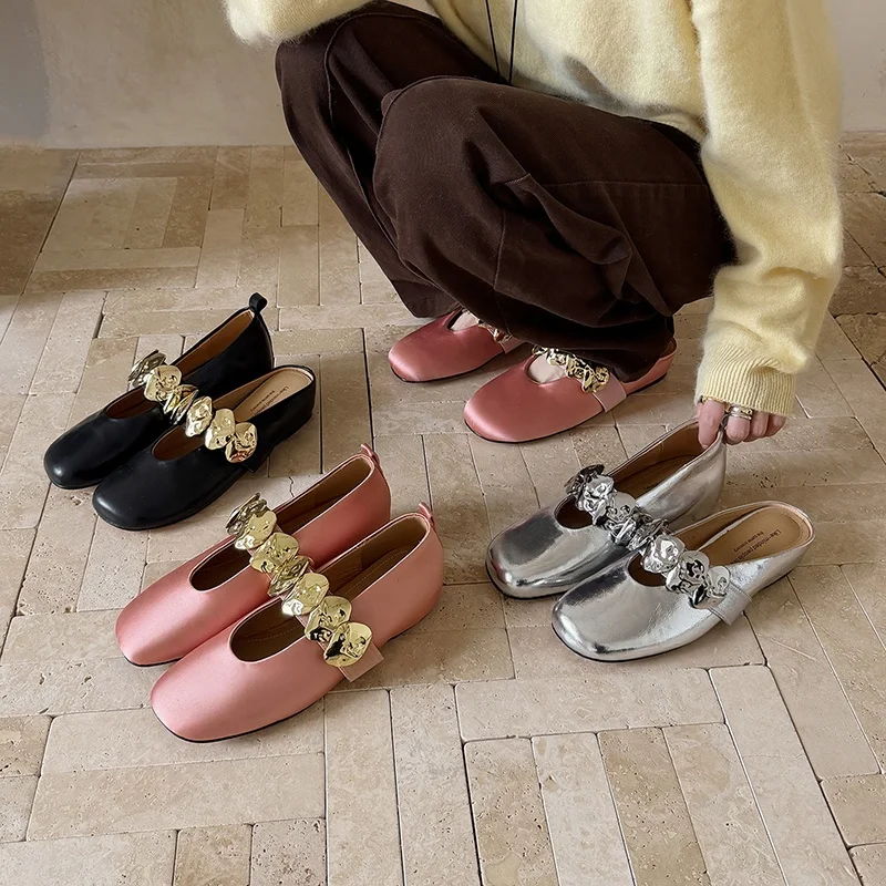 2026new summer women sandals natural leather 22-25cm cowhide+sheepskin+pigskin square toe mules metal buckle women slippers
2026new summer women sandals natural leather 22-25cm cowhide+sheepskin+pigskin square toe mules metal buckle women slippers
