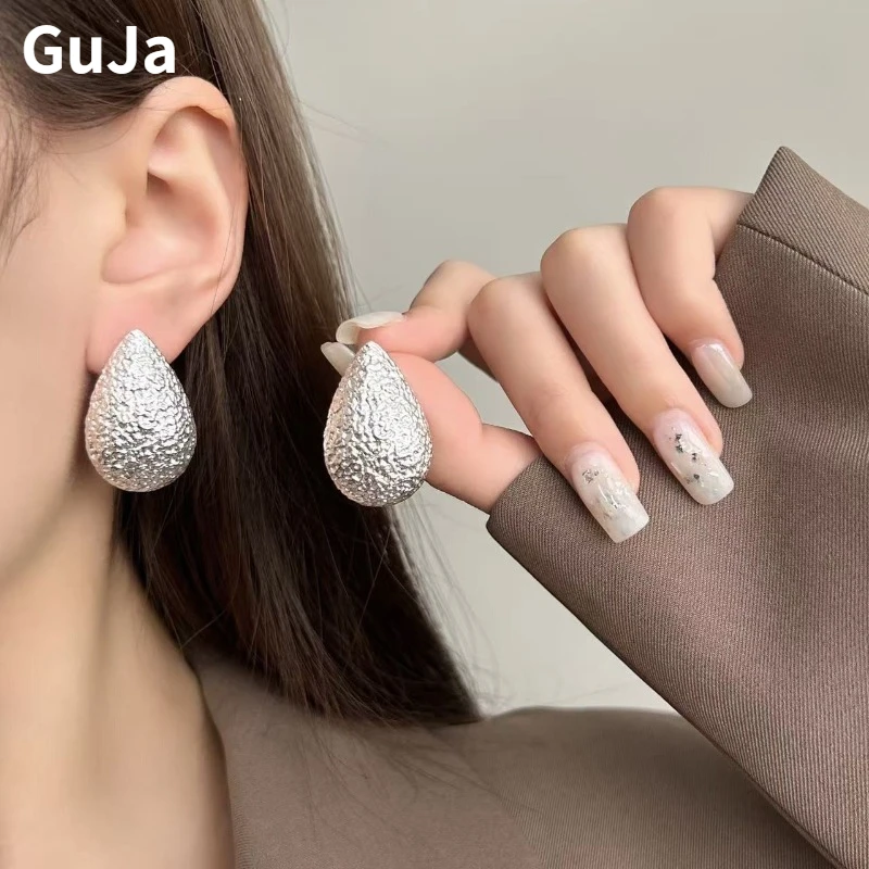 Fashion Jewelry Simply Design Irregular Hammer marks water-drop shaped stud earrings For Women Wedding Gifts Popular Accessories
Fashion Jewelry Simply Design Irregular Hammer marks water-drop shaped stud earrings For Women Wedding Gifts Popular Accessories