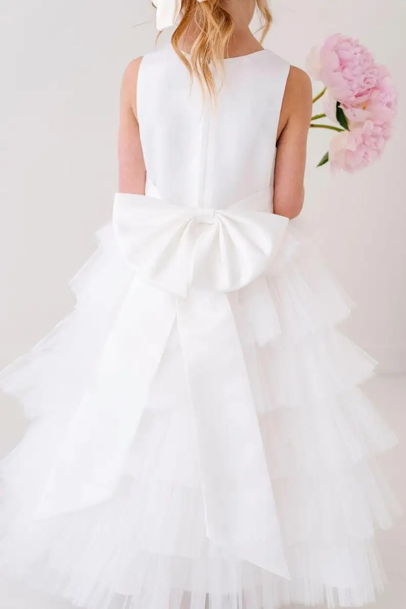 White Flower Girl Dress for Baby Toddler and Girls Satin Sleeveless Top and Layered Tulle with large Bow in back Sweet Dress
White Flower Girl Dress for Baby Toddler and Girls Satin Sleeveless Top and Layered Tulle with large Bow in back Sweet Dress