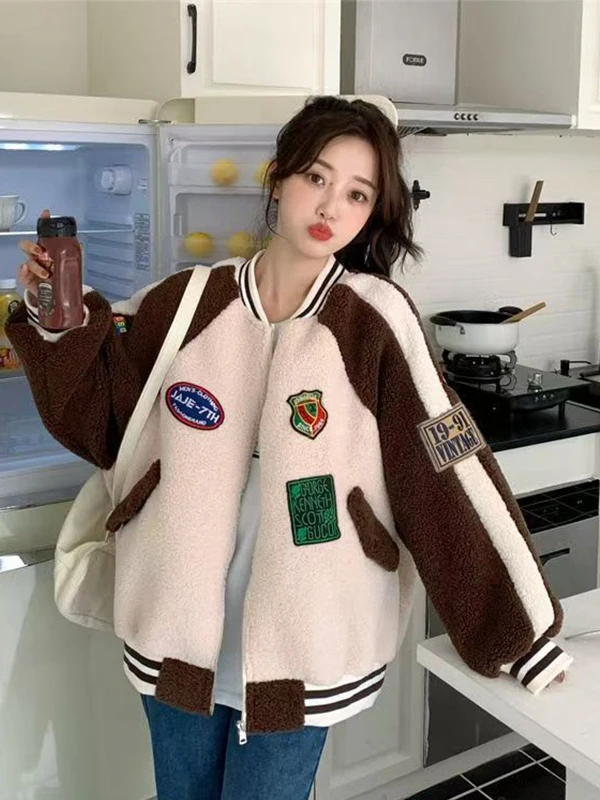 Korean Style Casual New Baseball Jacket Autumn Winter Versatile Lamb Fur Lined Thickened Splicing Color Block Trendy Coat
Korean Style Casual New Baseball Jacket Autumn Winter Versatile Lamb Fur Lined Thickened Splicing Color Block Trendy Coat