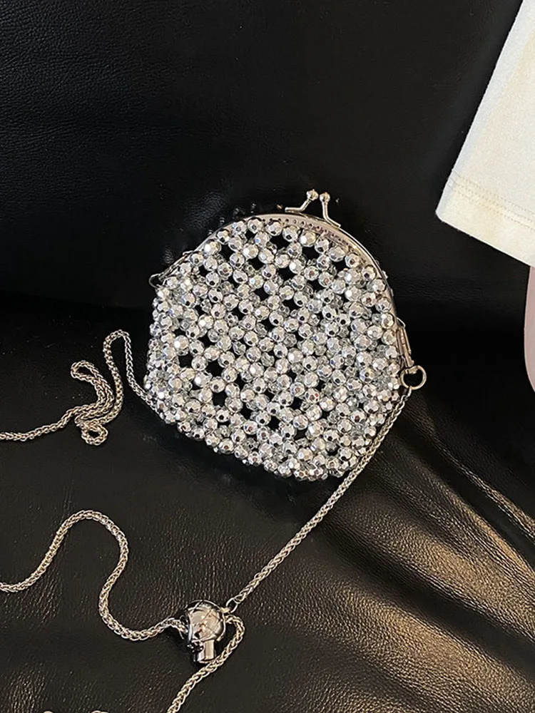 Summer Women's Beading Hollow Out Mini Messenger Bags French Style Exquisite Chains Shoulder Bag Fashion Elegant Lady Party Bags
Summer Women's Beading Hollow Out Mini Messenger Bags French Style Exquisite Chains Shoulder Bag Fashion Elegant Lady Party Bags