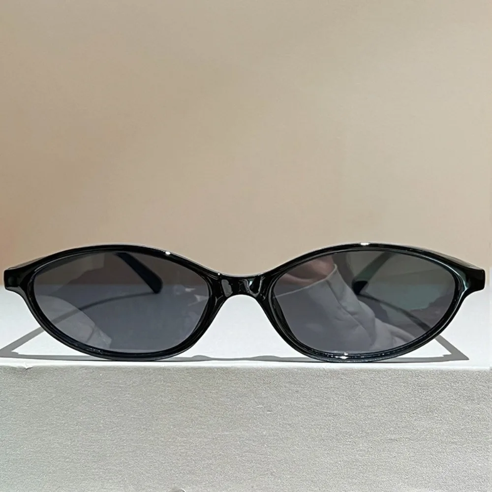 New UV Protection Sun Glasses Oval Frame Small Frame Shades Outdoor Street Photography Cycling Eyewear Women
New UV Protection Sun Glasses Oval Frame Small Frame Shades Outdoor Street Photography Cycling Eyewear Women