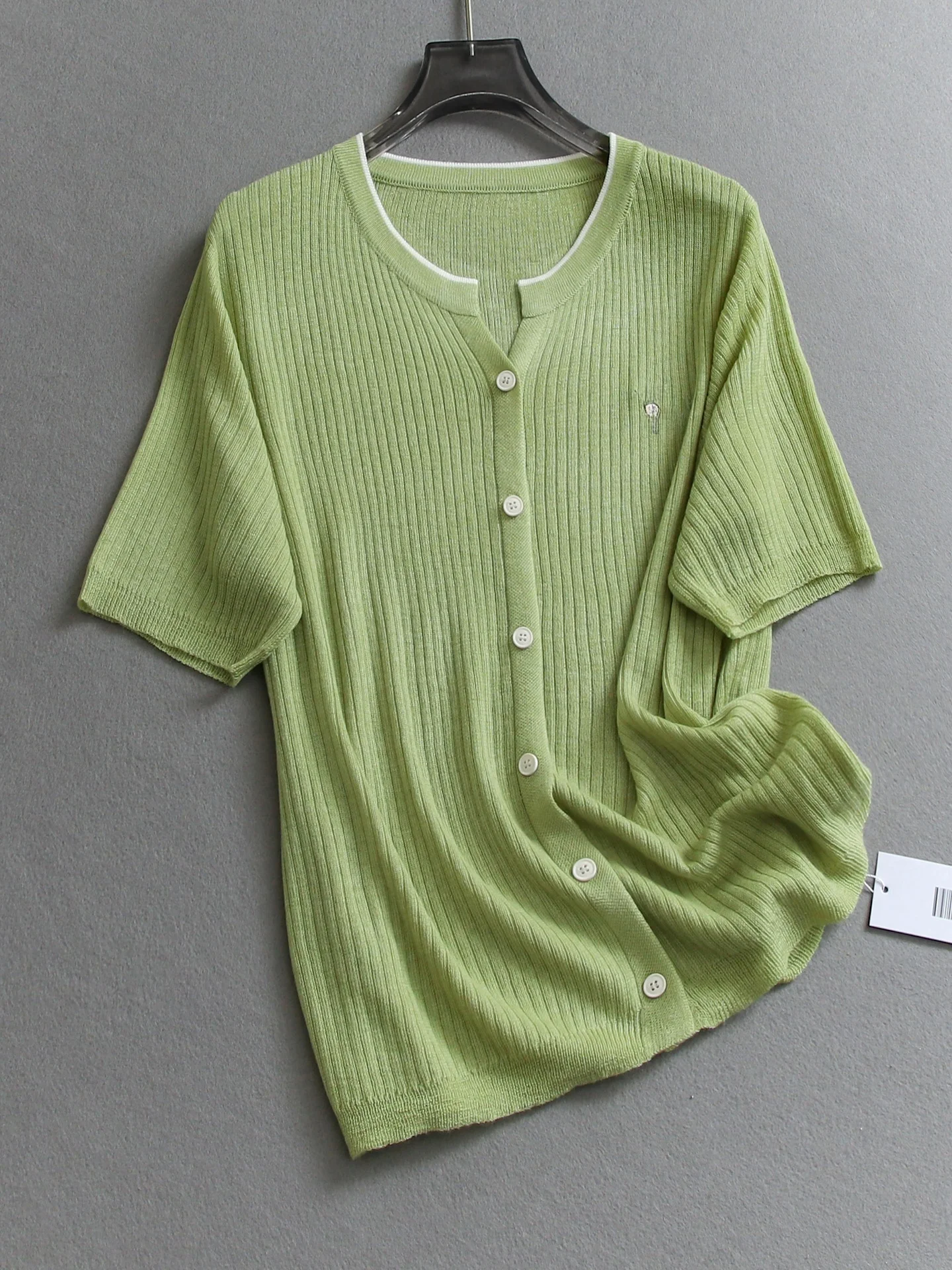 Cute Little Dog Embroidery V-Neck Skin-Friendly Thin Breathable Summer New Style Shoulder-Length Short Sleeve Knitted Top for...
Cute Little Dog Embroidery V-Neck Skin-Friendly Thin Breathable Summer New Style Shoulder-Length Short Sleeve Knitted Top for...