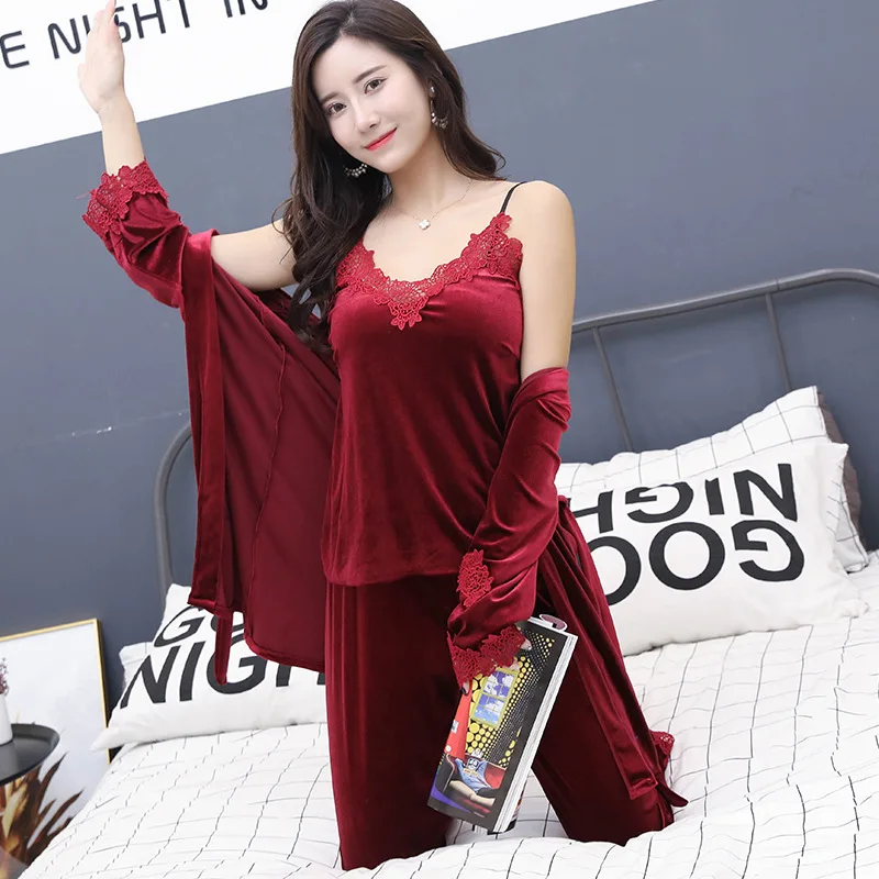 Golden Velvet Pajamas For Women In Autumn And Winter New Style Long Sleeve Suspender Nightgown 3-piece Long Pants, Loose Size Ho
Golden Velvet Pajamas For Women In Autumn And Winter New Style Long Sleeve Suspender Nightgown 3-piece Long Pants, Loose Size Ho