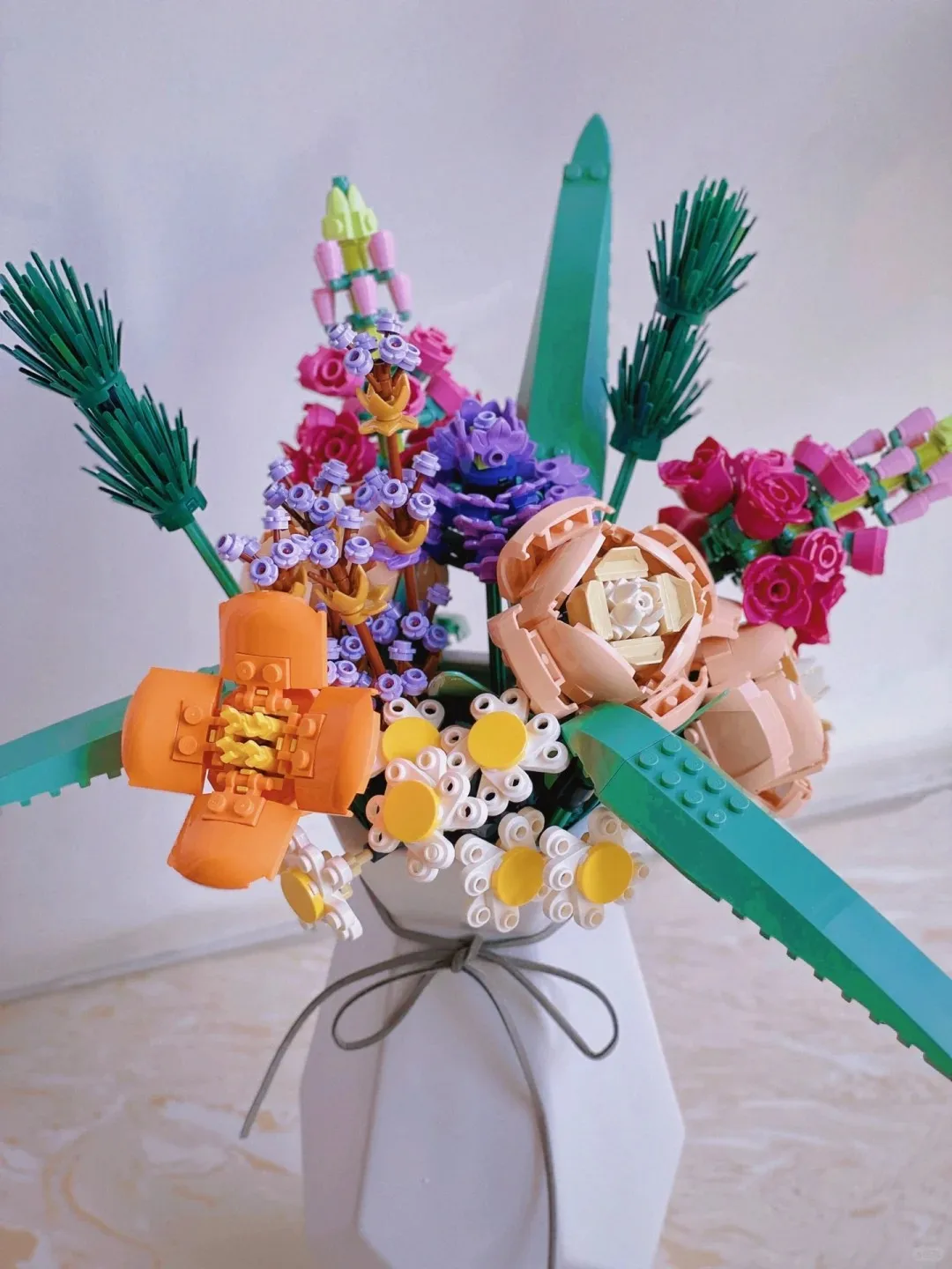 Eternal Flowers Rose Bouquet Building Blocks Plant Model Creative Desktop Decorations Adult Romantic Gifts Children DIY Toys
Eternal Flowers Rose Bouquet Building Blocks Plant Model Creative Desktop Decorations Adult Romantic Gifts Children DIY Toys