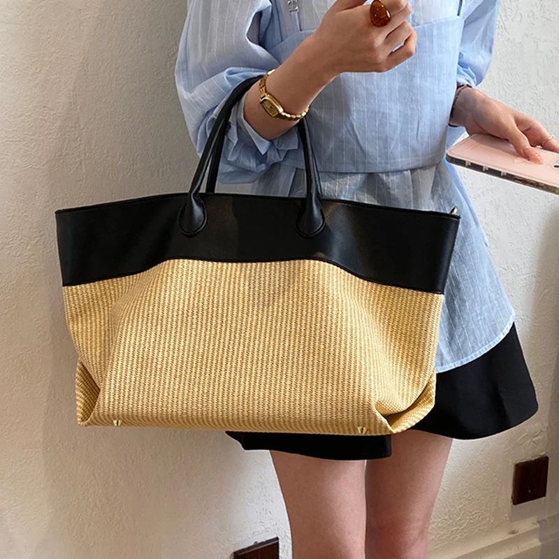 Luxury Woven Wing Bag For Women Large Capacity Vacation Shoulder Bag Contrasting Color Design Fashion Summer Commuting Tote Bag
Luxury Woven Wing Bag For Women Large Capacity Vacation Shoulder Bag Contrasting Color Design Fashion Summer Commuting Tote Bag