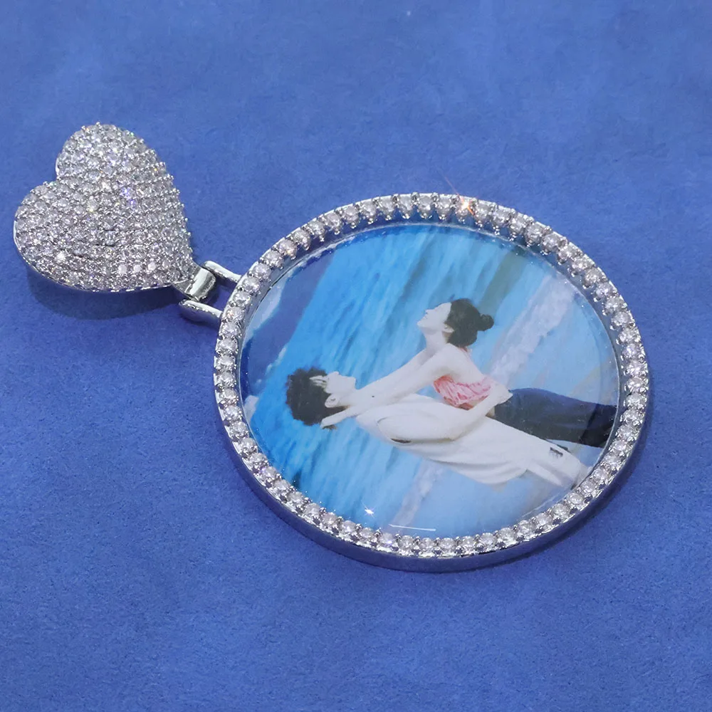 Heart Bail Circle Chain Photo Pendant Iced Out Diamond Memorial Picture Necklace Brass 18K Gold Plated 5A CZ Hip Hop Jewelry
Heart Bail Circle Chain Photo Pendant Iced Out Diamond Memorial Picture Necklace Brass 18K Gold Plated 5A CZ Hip Hop Jewelry