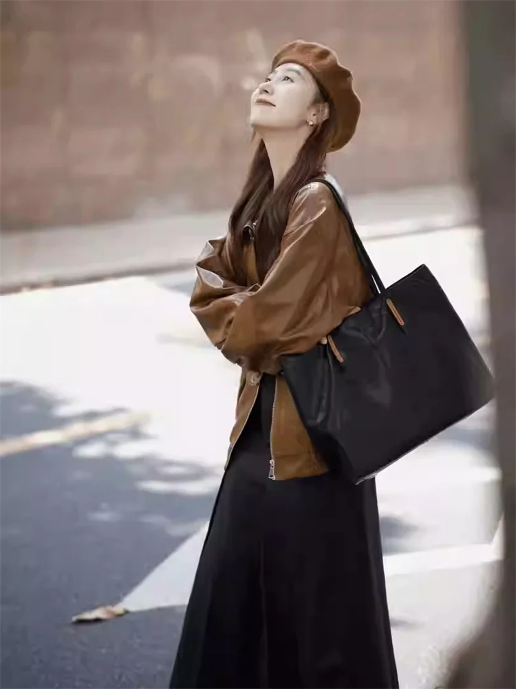Slimming PU Leather Jacket And High Waist Skirt Two Piece Set for plus Size Women Autumn Fashion Korean Style Commute
Slimming PU Leather Jacket And High Waist Skirt Two Piece Set for plus Size Women Autumn Fashion Korean Style Commute
