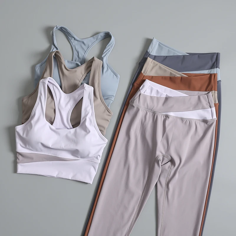 High-end yoga suit women's fitness pants running shock-proof sports underwear yoga pants Pilates training suit women
High-end yoga suit women's fitness pants running shock-proof sports underwear yoga pants Pilates training suit women
