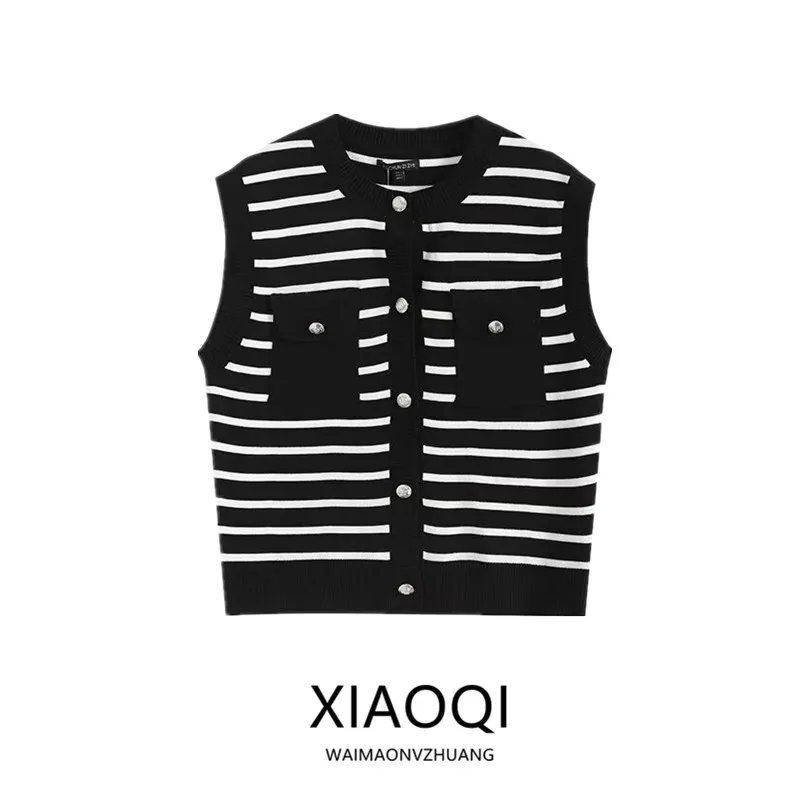 Women's Knitted Stripe round Ne Vest Svel Faion Versatile Autumn 2024 Seasonal Color Single Button Closure
Women's Knitted Stripe round Ne Vest Svel Faion Versatile Autumn 2024 Seasonal Color Single Button Closure