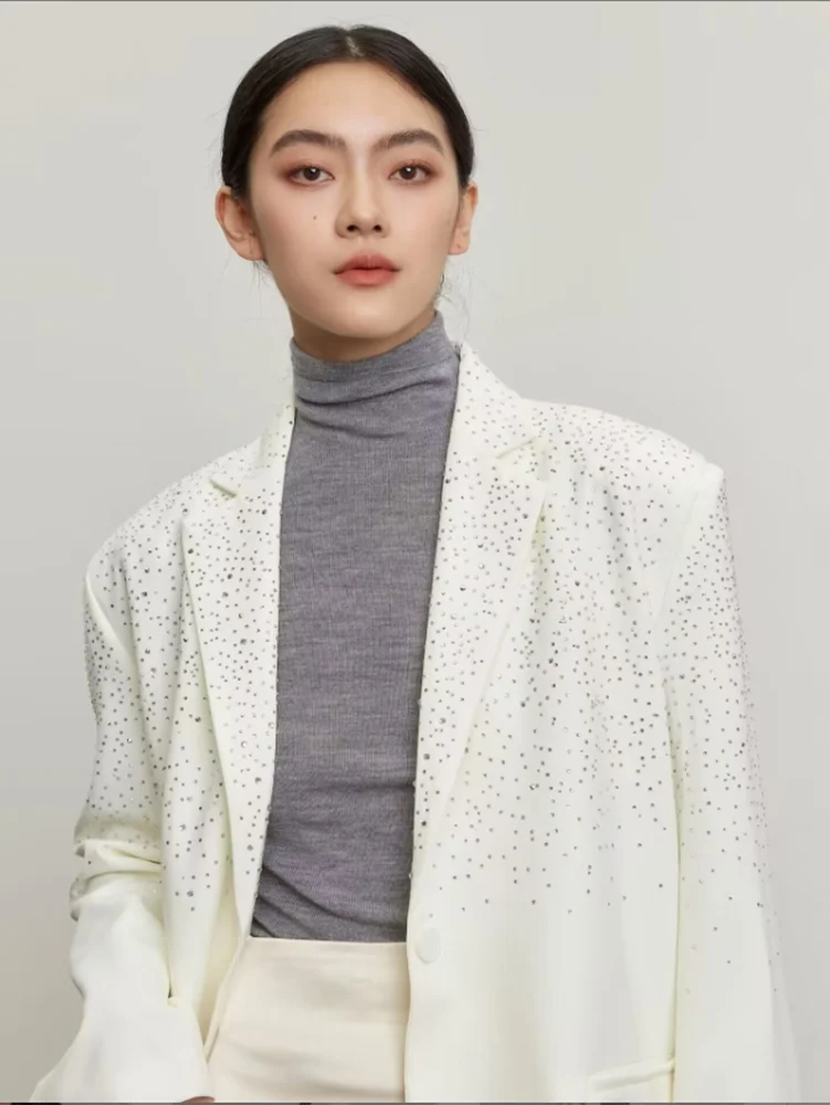 Женский осенний роскошный деловой костюм с тяжелыми стразами, белый, в западном стиле, модный, для бизнеса
Женский осенний роскошный деловой костюм с тяжелыми стразами, белый, в западном стиле, модный, для бизнеса