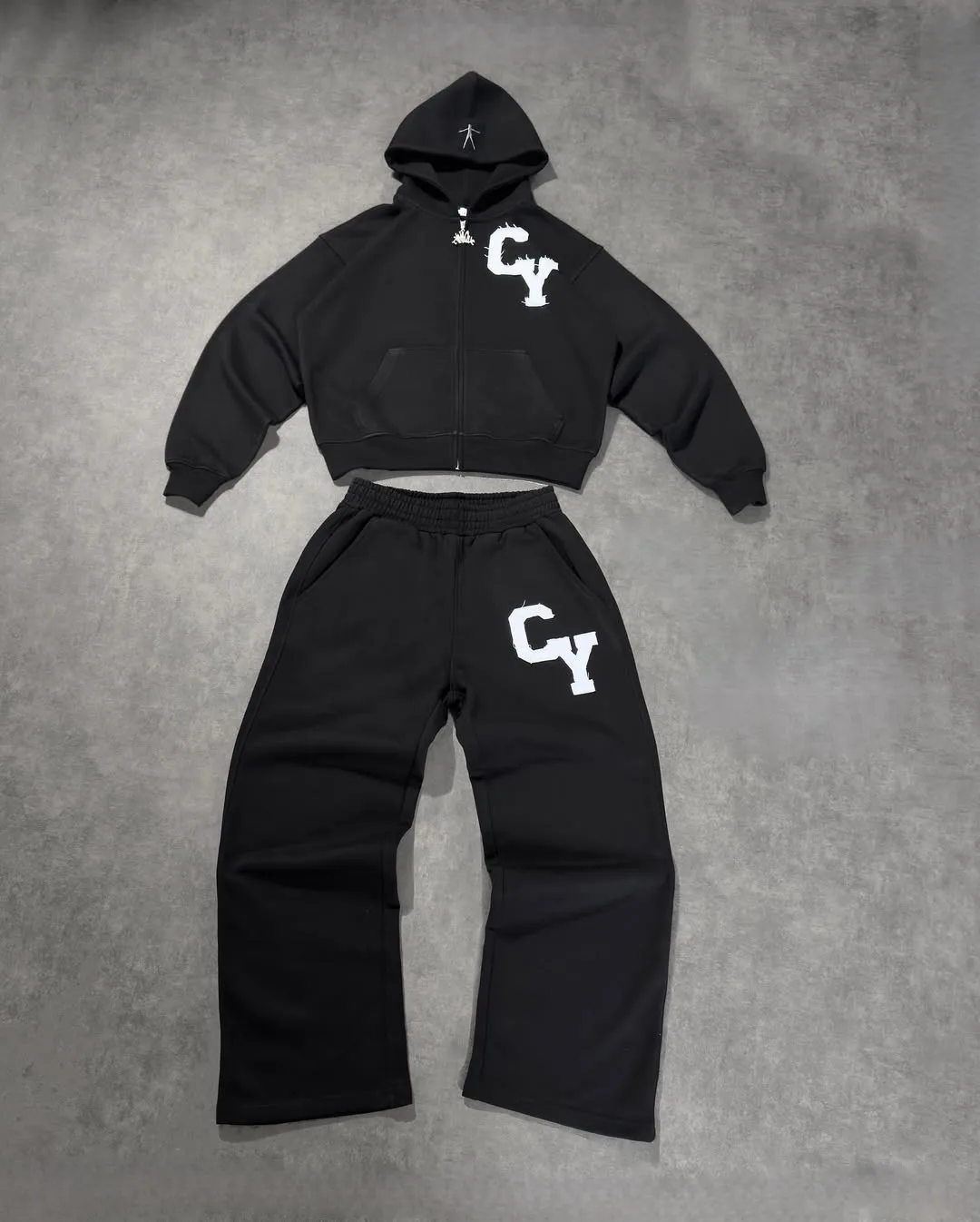 Уличная одежда, мужская мода, комплект на молнии с буквенным принтом C Y, несколько цветов, уличный стиль, непринужденный, уникальный вид, повседневный комплект из двух предметов
Уличная одежда, мужская мода, комплект на молнии с буквенным принтом C Y, несколько цветов, уличный стиль, непринужденный, уникальный вид, повседневный комплект из двух предметов