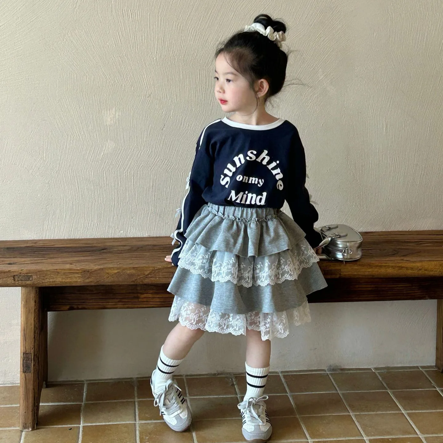 Girls' Undercover 2025 Spring New Collection Korean Long Sleeve Top for Children Aged 2-7 Sweet Undercover for Children
Girls' Undercover 2025 Spring New Collection Korean Long Sleeve Top for Children Aged 2-7 Sweet Undercover for Children
