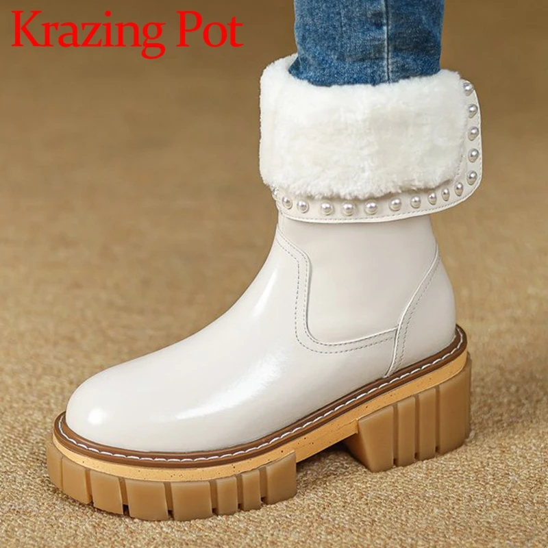 Krazing Pot Wool Genuine Leather Round Toe Thick High Heels Snow Boots Platform Keep Warm Fur Diamond Cool Zipper Ankle Boots
Krazing Pot Wool Genuine Leather Round Toe Thick High Heels Snow Boots Platform Keep Warm Fur Diamond Cool Zipper Ankle Boots