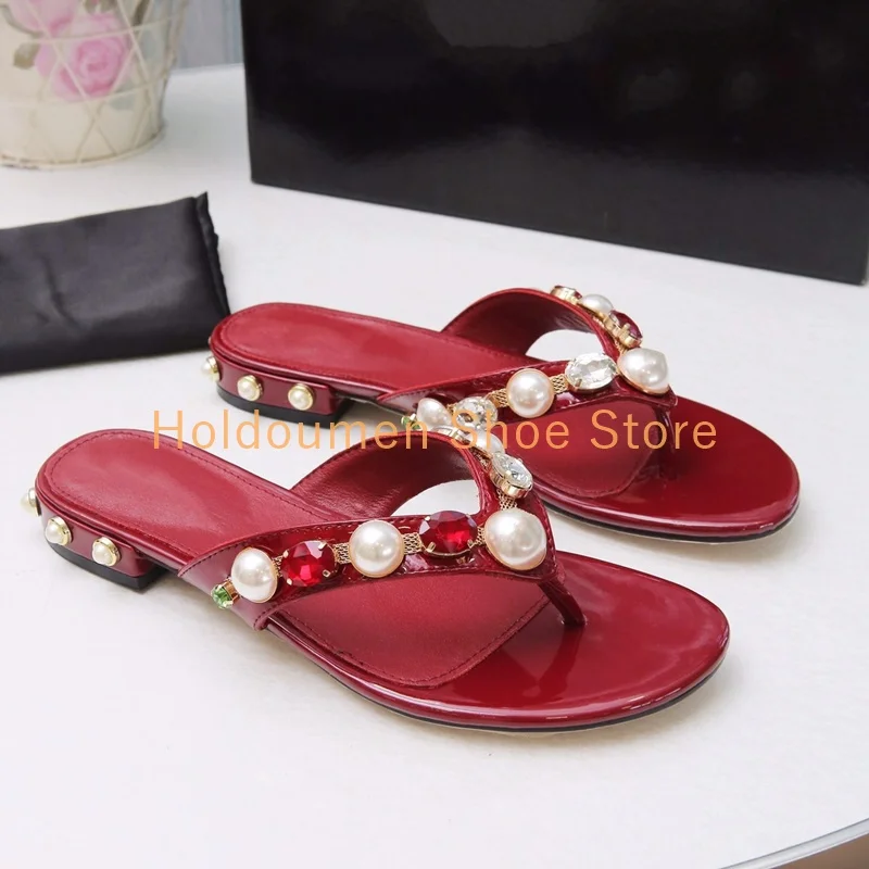 Gorgeous Diamond Pearl Decor Flip Flops Slippers Classic Five Colors Genuine Leather Sole Slip On Fashion Slippers Heel Pearl
Gorgeous Diamond Pearl Decor Flip Flops Slippers Classic Five Colors Genuine Leather Sole Slip On Fashion Slippers Heel Pearl