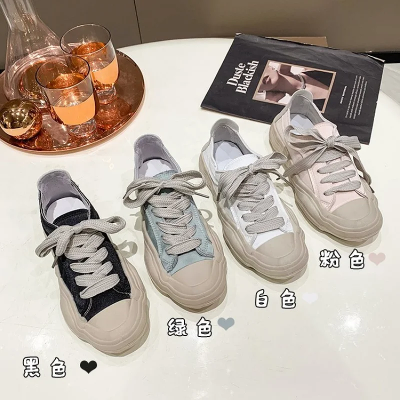 New Vulcanize Shoes Women Sneakers Spring Autumn Satin Casual Shoes Female Platform Shoes Woman Sports Shoes Ladies Flats
New Vulcanize Shoes Women Sneakers Spring Autumn Satin Casual Shoes Female Platform Shoes Woman Sports Shoes Ladies Flats