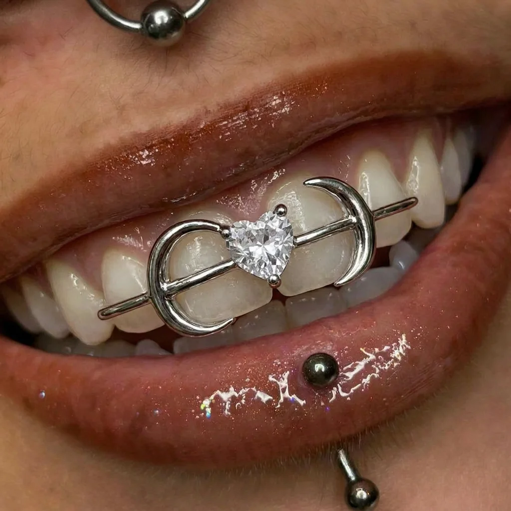 New Style Piercing Bow And Arrow Heart-Shaped Teeth Hip-Hop Fashionable Teeth Jewelry Halloween Cosplay Rap
New Style Piercing Bow And Arrow Heart-Shaped Teeth Hip-Hop Fashionable Teeth Jewelry Halloween Cosplay Rap