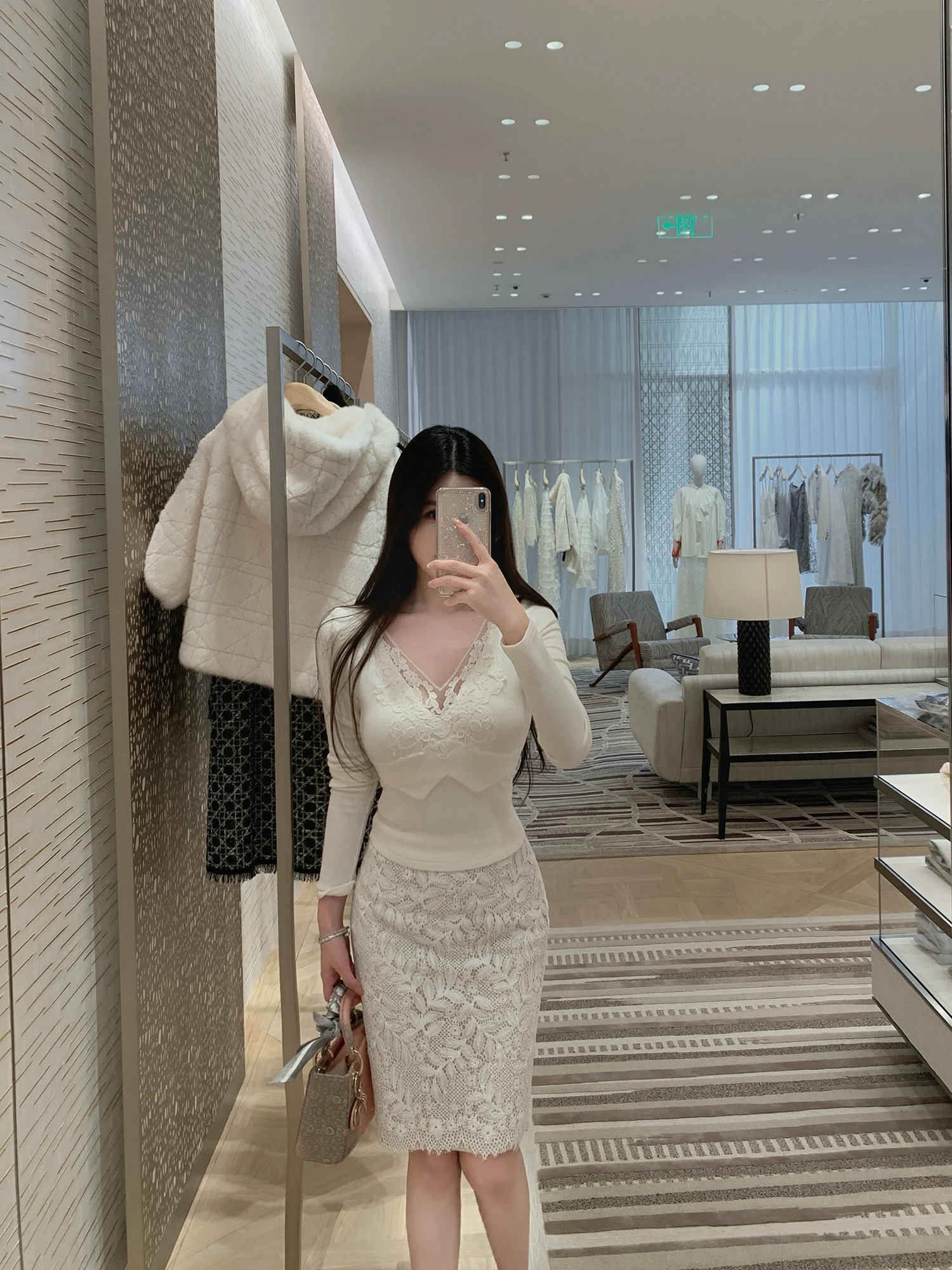 Ele Soft Lace Knitted V-Ne Top And f Skirt Set High Waist Stretchy Long Sve Winter Faion Women's Ensemble
Ele Soft Lace Knitted V-Ne Top And f Skirt Set High Waist Stretchy Long Sve Winter Faion Women's Ensemble