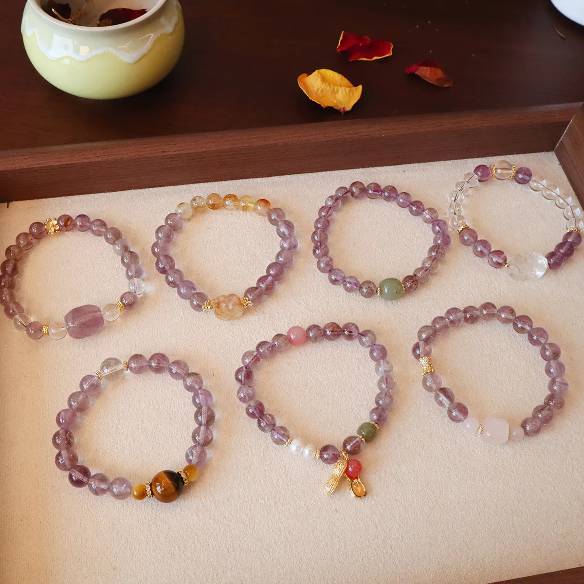 Lucky Pixiu Charm Natural Amethyst Yellow White Crystal Jade Tiger's Eye Stone Pearl Luxury Beaded Strand Women's Bracelets 1413
Lucky Pixiu Charm Natural Amethyst Yellow White Crystal Jade Tiger's Eye Stone Pearl Luxury Beaded Strand Women's Bracelets 1413