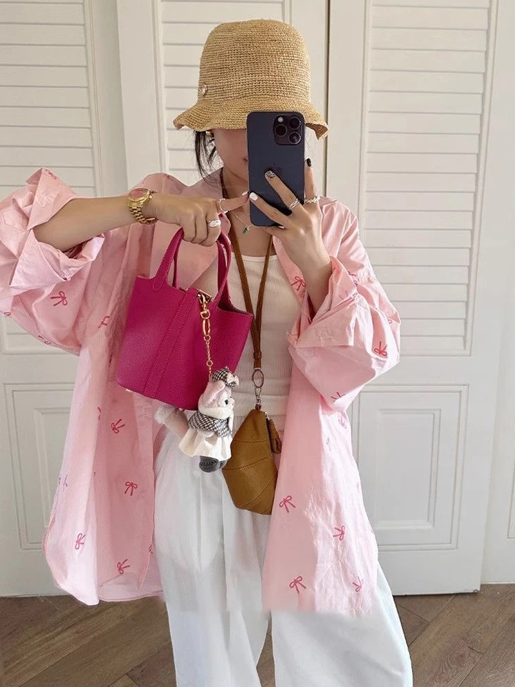 Casual Full Sleeve Women Oversize Shirts 2025 Spring Bow Printing Long Shirt Korea Style Button Up Turn Down Collar Cardigan Top
Casual Full Sleeve Women Oversize Shirts 2025 Spring Bow Printing Long Shirt Korea Style Button Up Turn Down Collar Cardigan Top