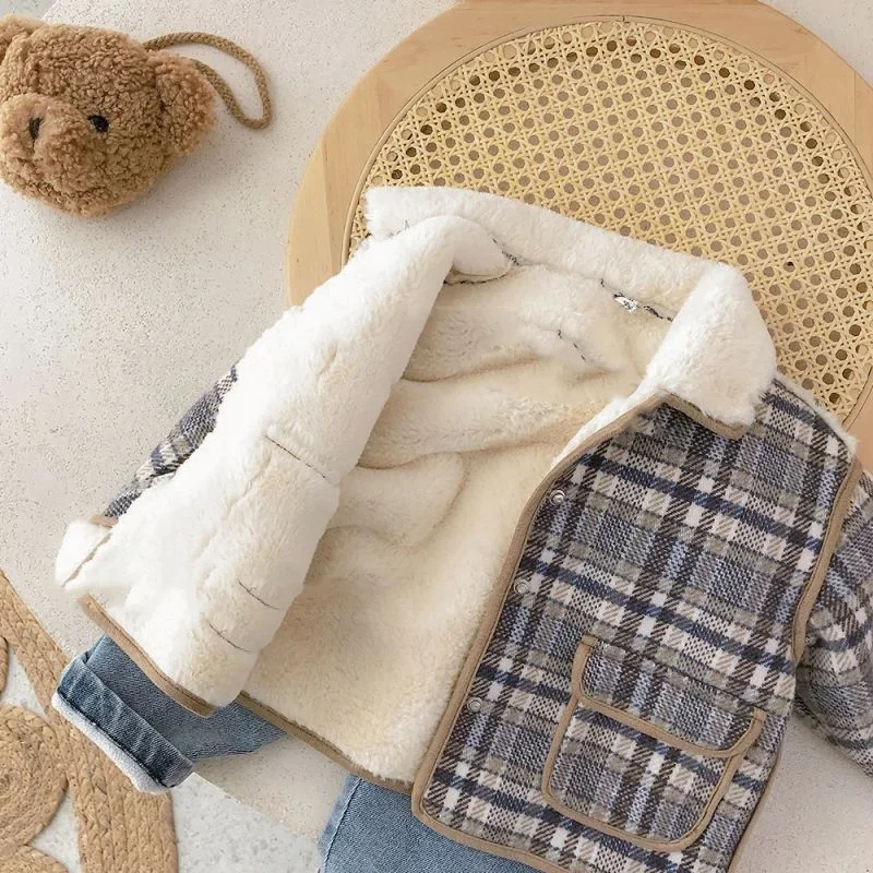 Autumn Winter Fashion Vintage Harajuku Girls Coat Kawaii Tops All Match Sweet Kids Jacket Plaid Plus Velvet Children's Clothes
Autumn Winter Fashion Vintage Harajuku Girls Coat Kawaii Tops All Match Sweet Kids Jacket Plaid Plus Velvet Children's Clothes