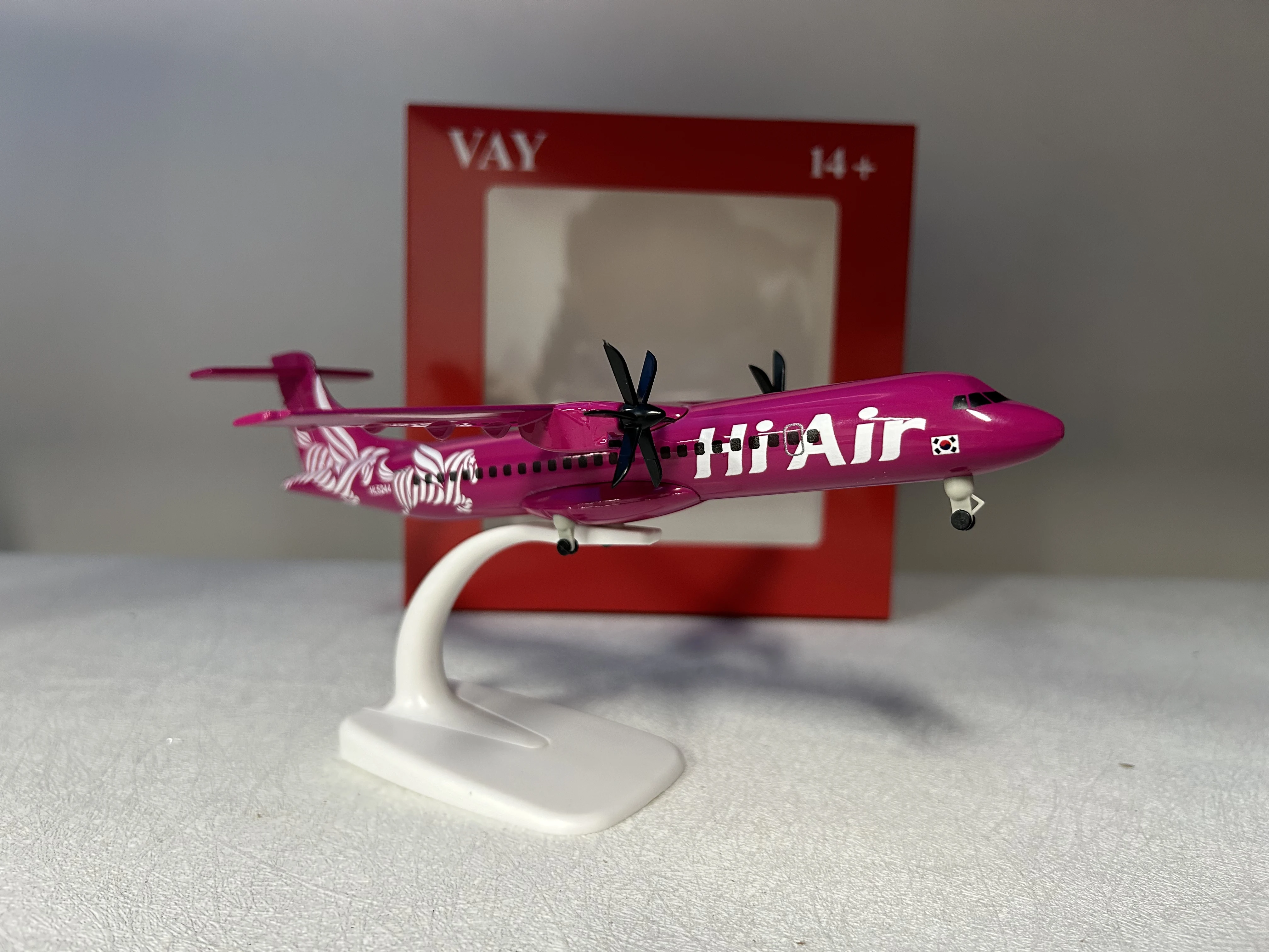 20CM Metal scale aircraft Korean Hi Air Airlines ATR Model airplane w Wheels Landing Gears Collected Gift By Aviation
20CM Metal scale aircraft Korean Hi Air Airlines ATR Model airplane w Wheels Landing Gears Collected Gift By Aviation