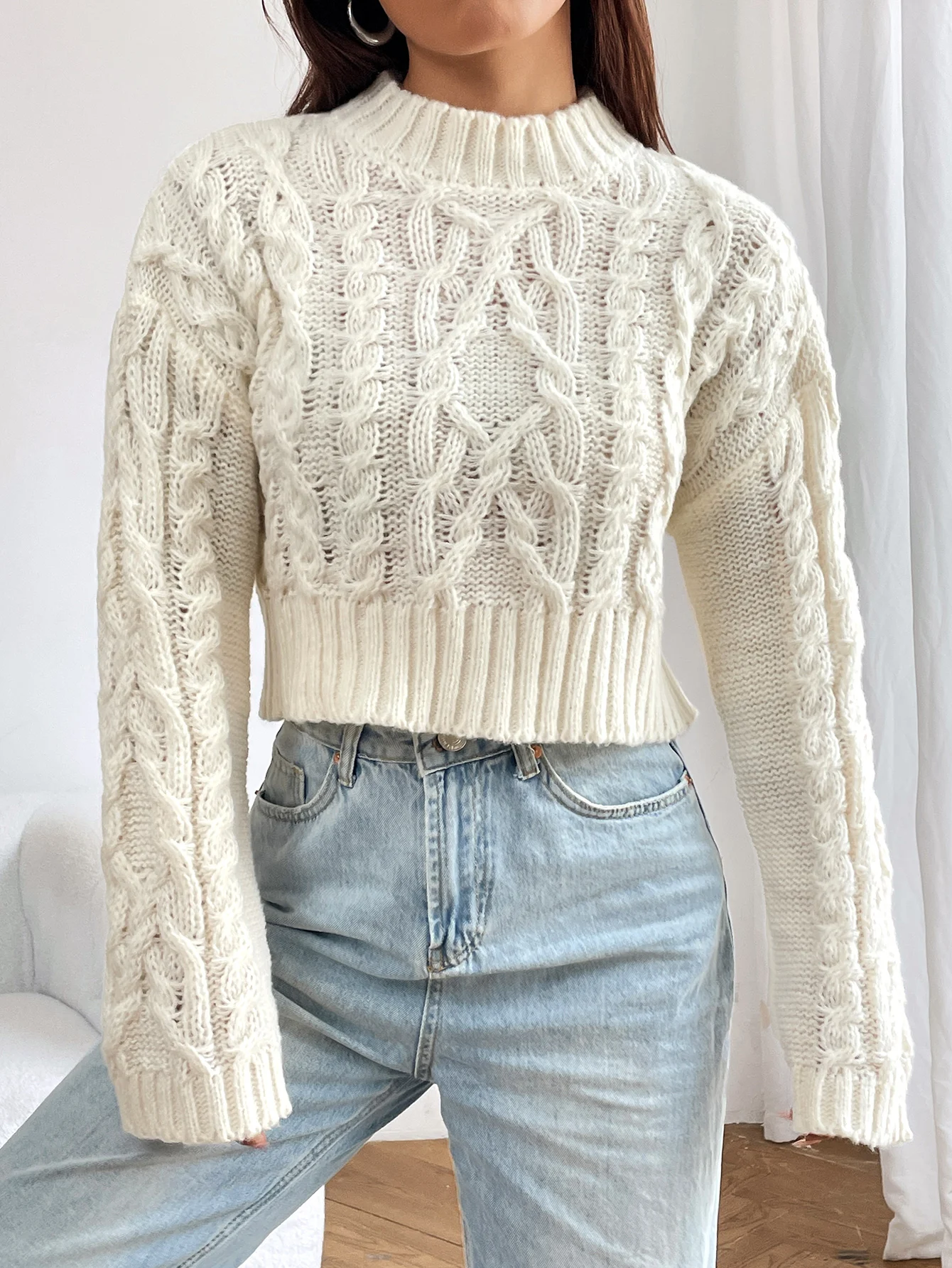Europe and the United States autumn and winter style loose twist pullover jacket temperament casual sweater knitted top
Europe and the United States autumn and winter style loose twist pullover jacket temperament casual sweater knitted top