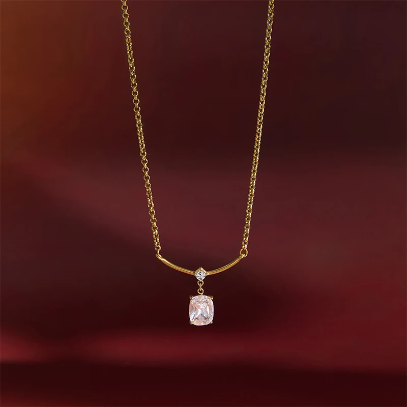 Abestecom 7x9mm Rectangular D Color Moissanite Pendant Necklace Smiling Curved Exquisite Pendant Necklaces Women Fine Jewelry
Abestecom 7x9mm Rectangular D Color Moissanite Pendant Necklace Smiling Curved Exquisite Pendant Necklaces Women Fine Jewelry