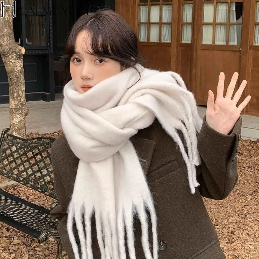 Elegant Mohair Wool Scarf Tassel Thicken Winter Cashmere Scarves Keep Warm Solid Color Long Shawl Women/Men
Elegant Mohair Wool Scarf Tassel Thicken Winter Cashmere Scarves Keep Warm Solid Color Long Shawl Women/Men