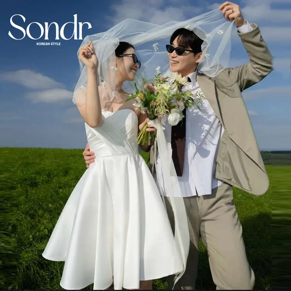 Sondr Sweetheart A Line Knee Length Wedding Party Dresses Korea Photo shoot Satin Short Simple Bride Gowns Corset Customized
Sondr Sweetheart A Line Knee Length Wedding Party Dresses Korea Photo shoot Satin Short Simple Bride Gowns Corset Customized