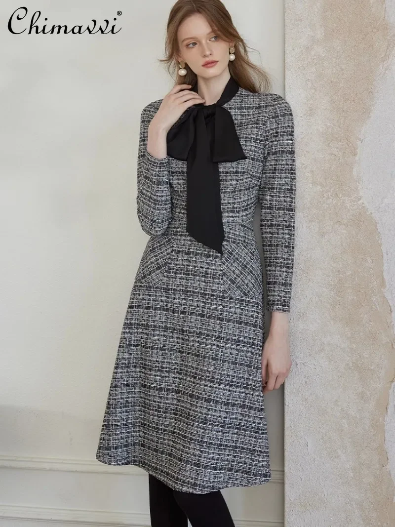 2024 Autumn and Winter New Xiaoxiangfeng Waist Tweed Knitted Medium and Long Dress For Women
2024 Autumn and Winter New Xiaoxiangfeng Waist Tweed Knitted Medium and Long Dress For Women