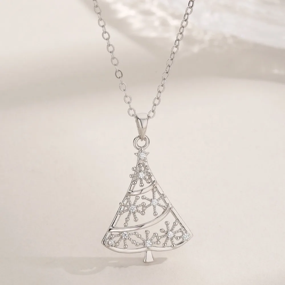 Exquisite Christmas Tree Shape Necklace, Simple Personality Fashion Snowflake Collarbone Chain
Exquisite Christmas Tree Shape Necklace, Simple Personality Fashion Snowflake Collarbone Chain