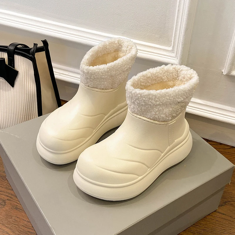 Winter Waterproof Snow Boots High-top Women's Shoes Slip-On Cotton-Lined Boots Outdoor Non-slip Warm Boots Snowland Casual Shoes
Winter Waterproof Snow Boots High-top Women's Shoes Slip-On Cotton-Lined Boots Outdoor Non-slip Warm Boots Snowland Casual Shoes