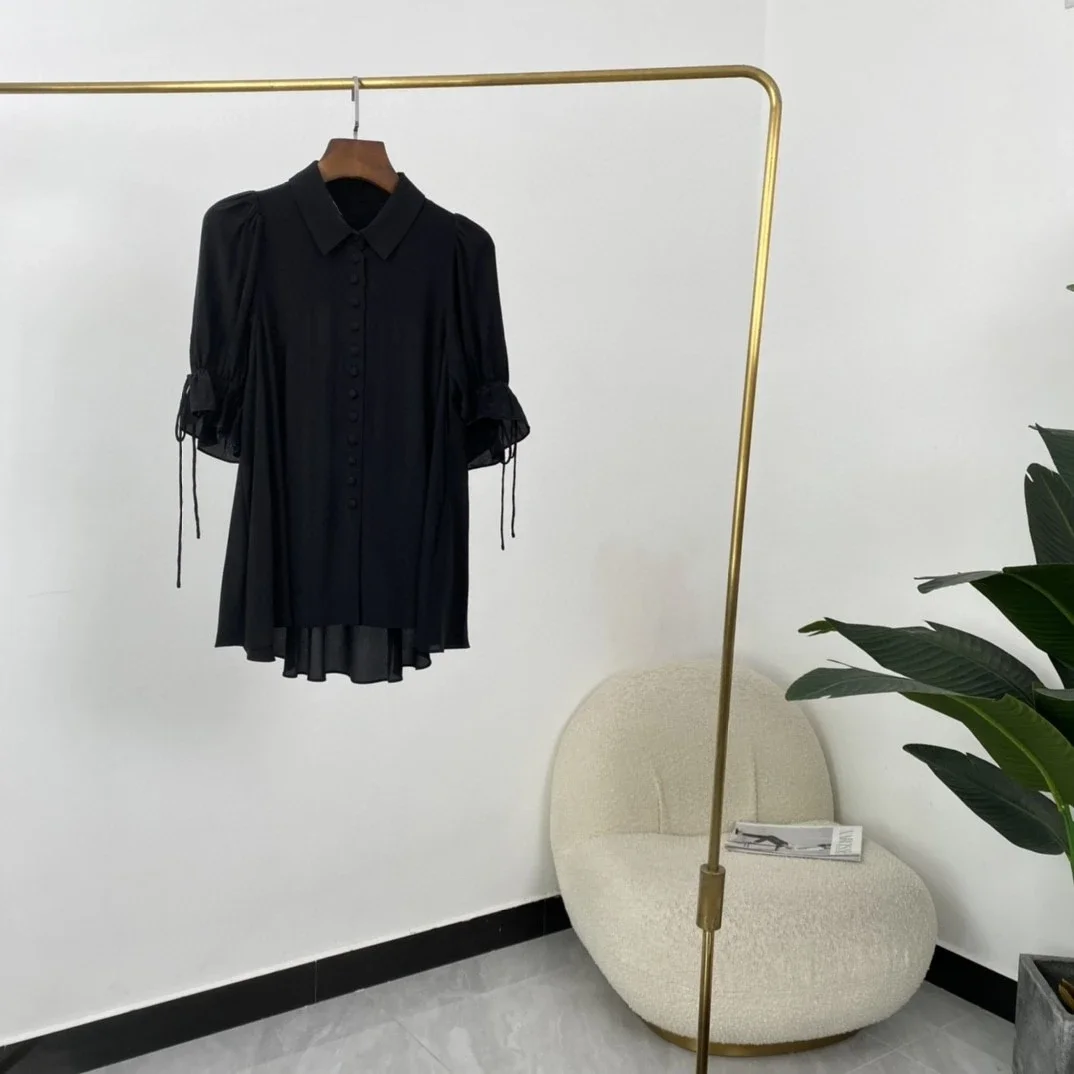 Silk Black Ruffles Turn Down Collar Single Breasted Half Sleeve Blouse Tops Elegant Fashion Women 2024 Spring Summer Clothing
Silk Black Ruffles Turn Down Collar Single Breasted Half Sleeve Blouse Tops Elegant Fashion Women 2024 Spring Summer Clothing