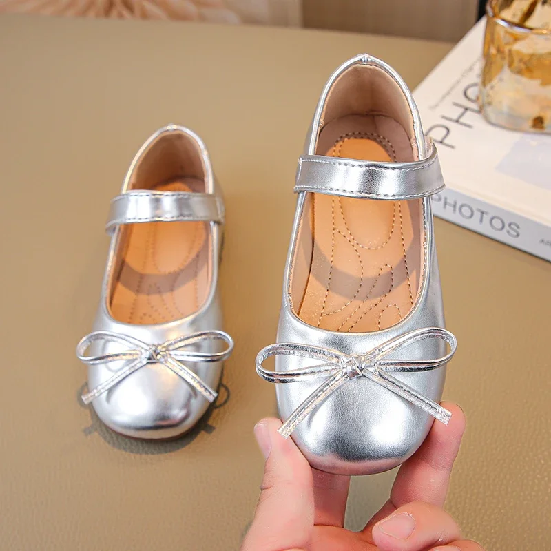 Spring Autumn Children's Leather Shoes Simple Bowknot Shallow Girls' Flat Shoes Wedding Party Versatile Kid Fashion Causal Shoes
Spring Autumn Children's Leather Shoes Simple Bowknot Shallow Girls' Flat Shoes Wedding Party Versatile Kid Fashion Causal Shoes