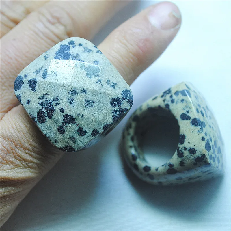 1 шт., модные мужские кольца на палец, материал из натурального драгоценного камня, размер 16 мм, хорошее качество, квадратная форма для вечеринок
1 шт., модные мужские кольца на палец, материал из натурального драгоценного камня, размер 16 мм, хорошее качество, квадратная форма для вечеринок