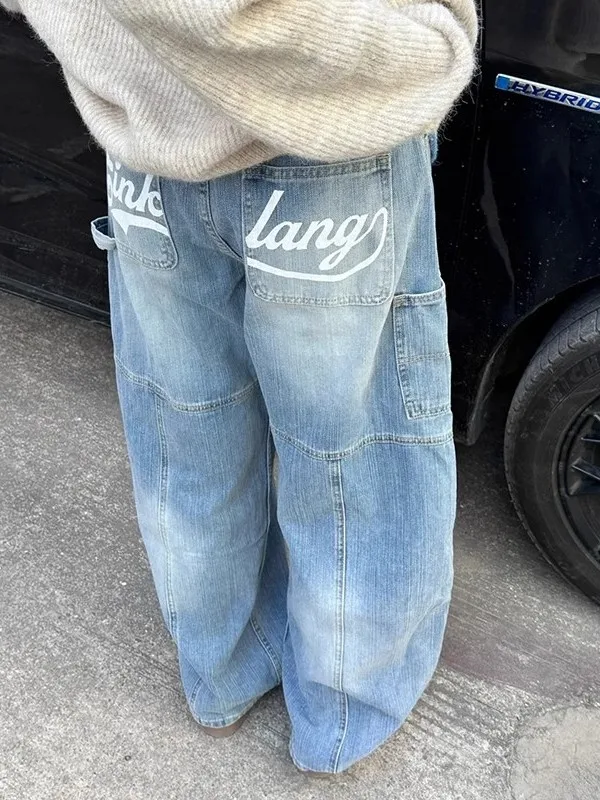 Джинсы унисекс с принтом в стиле ретро-американский буквенный граффити, с текстурой бамбука, свободного кроя, прямые, широкие штанины, в стиле Cleanfit Street, модные...
Джинсы унисекс с принтом в стиле ретро-американский буквенный граффити, с текстурой бамбука, свободного кроя, прямые, широкие штанины, в стиле Cleanfit Street, модные...