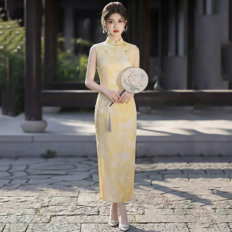 Yellow New Chinese Style Sleeveless Long Cheongsam Improved Young Style 2026 New Women's Spring and Summer Qipao Dress
Yellow New Chinese Style Sleeveless Long Cheongsam Improved Young Style 2026 New Women's Spring and Summer Qipao Dress