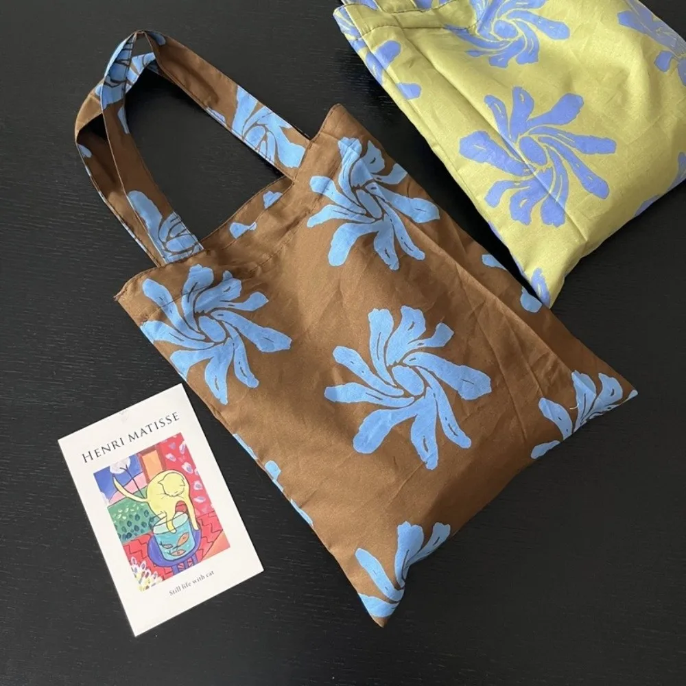 Casual Versatile Floral Handbag Mini Soft Square Bag Korean Style Print Tote for Women
Casual Versatile Floral Handbag Mini Soft Square Bag Korean Style Print Tote for Women
