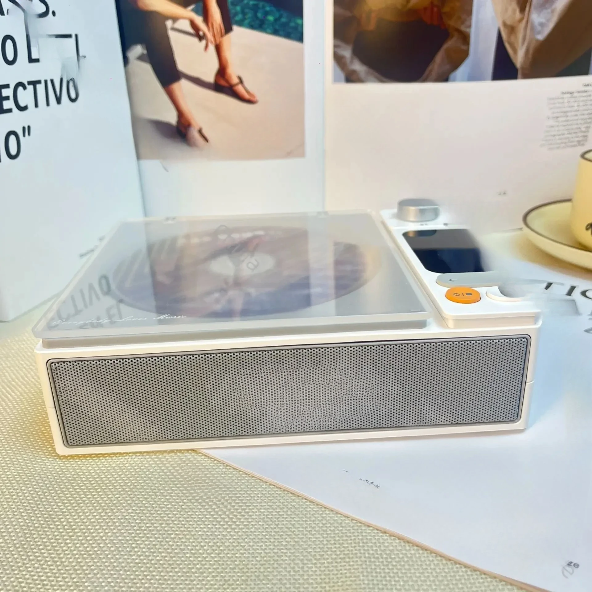 Adapted for Sound Box CD Player Bluetooth Speaker Player Retro Phonograph Integrated Player
Adapted for Sound Box CD Player Bluetooth Speaker Player Retro Phonograph Integrated Player