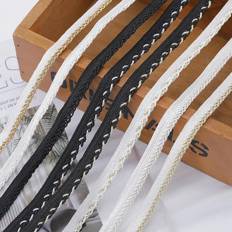 Новое высококачественное кружево длиной 5 метров/16,4 футов в упаковке, подходит для свадебных платьев, вечерних нарядов, платьев, трикотажных тканей, поделок своими руками, декора и украшений.
Новое высококачественное кружево длиной 5 метров/16,4 футов в упаковке, подходит для свадебных платьев, вечерних нарядов, платьев, трикотажных тканей, поделок своими руками, декора и украшений.