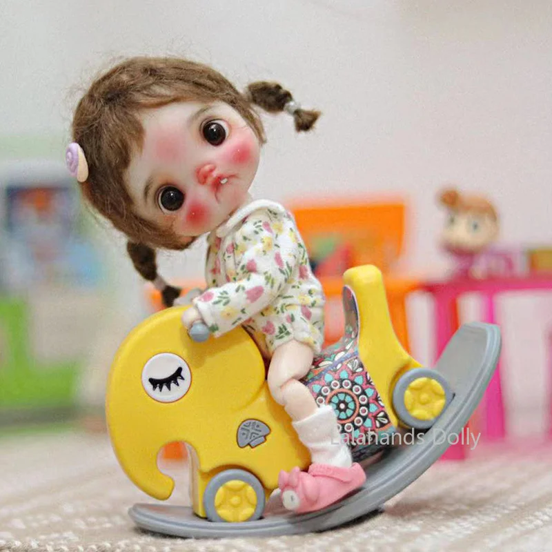 1/12 Doll House Simulation Mini Shake Horse, Yo-yo Children's Toy Model for OB11 Doll Toy Accessories Children's Toys
1/12 Doll House Simulation Mini Shake Horse, Yo-yo Children's Toy Model for OB11 Doll Toy Accessories Children's Toys