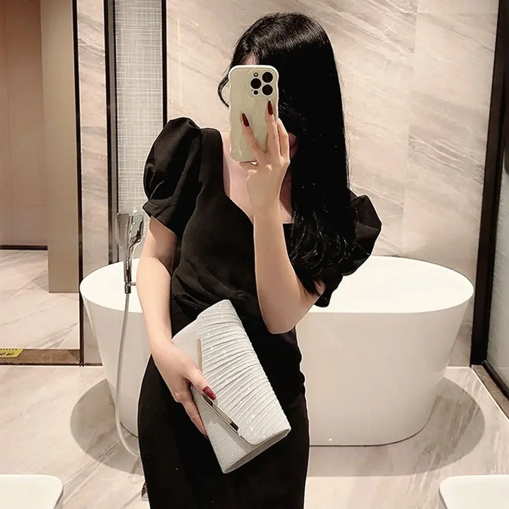 Gold Silver Evening Bag Women Elegant Fashion Banquet Clutch Chain Shoulder Bags Luxury Purse Female Wedding Party Bags
Gold Silver Evening Bag Women Elegant Fashion Banquet Clutch Chain Shoulder Bags Luxury Purse Female Wedding Party Bags