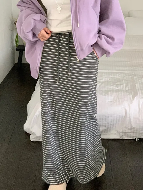 Весенняя модная женская юбка макси в полоску с высокой талией, прямого кроя, с разрезом, на эластичной талии, с поясом, в корейском стиле, для офиса
Весенняя модная женская юбка макси в полоску с высокой талией, прямого кроя, с разрезом, на эластичной талии, с поясом, в корейском стиле, для офиса