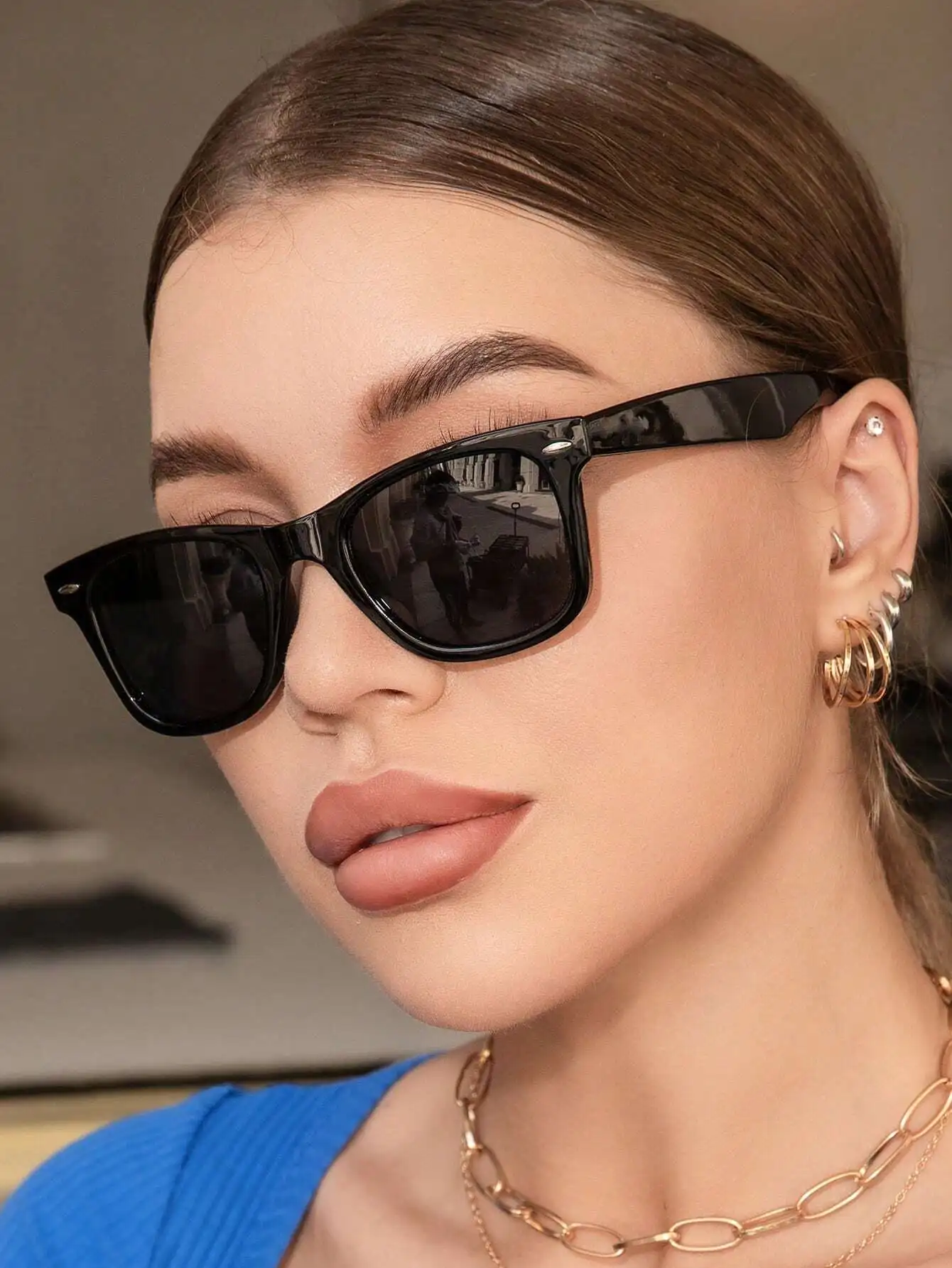 Classic Square Frame Polarized Sunglasses for Women - UV400 Protection, Lightweight Plastic Frame
Classic Square Frame Polarized Sunglasses for Women - UV400 Protection, Lightweight Plastic Frame