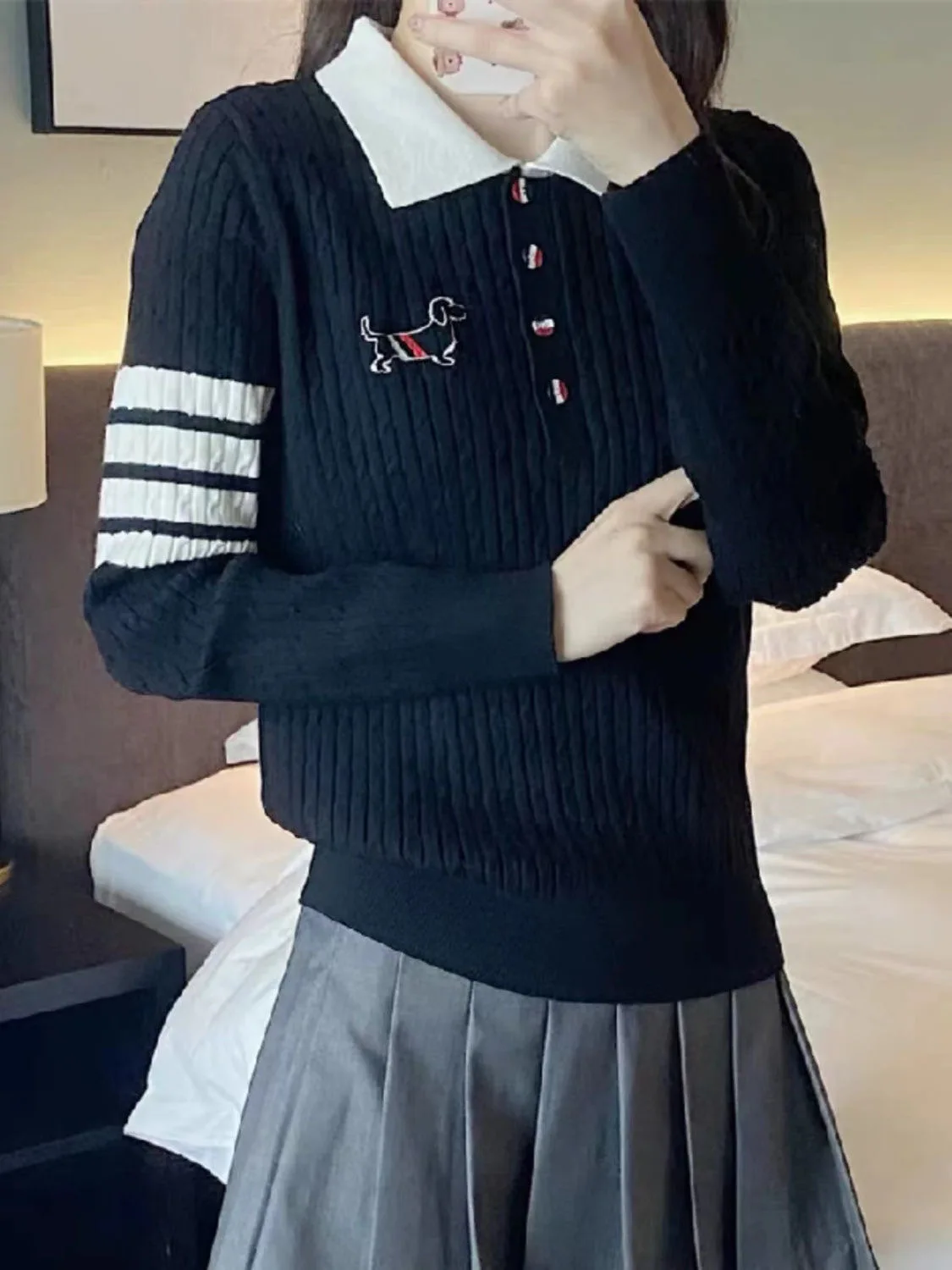 Autumn Golf Wear Women 2024 Luxury Brand Polo Shirt Fashion Windproof Knit Golf Top Women Golf Clothing Korean Casual Sweater
Autumn Golf Wear Women 2024 Luxury Brand Polo Shirt Fashion Windproof Knit Golf Top Women Golf Clothing Korean Casual Sweater