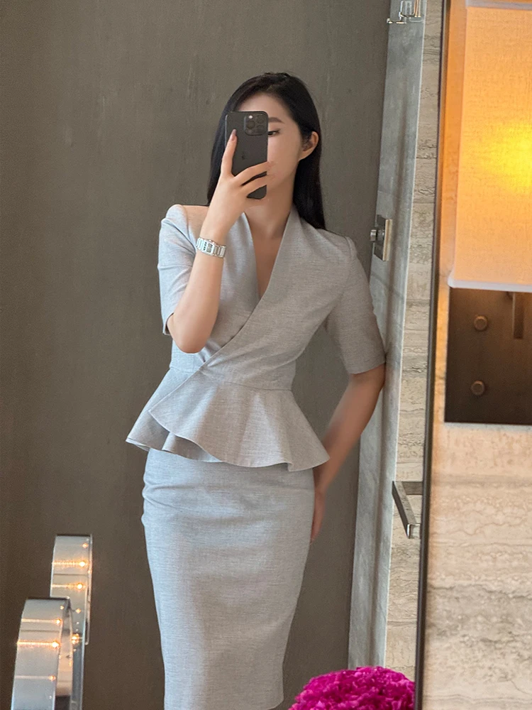ay Two-Piece Set Women's Ele Maturi Suit High-End Skirt Small Stature Formal Commute Sle Slim Fit Regular Sve
ay Two-Piece Set Women's Ele Maturi Suit High-End Skirt Small Stature Formal Commute Sle Slim Fit Regular Sve