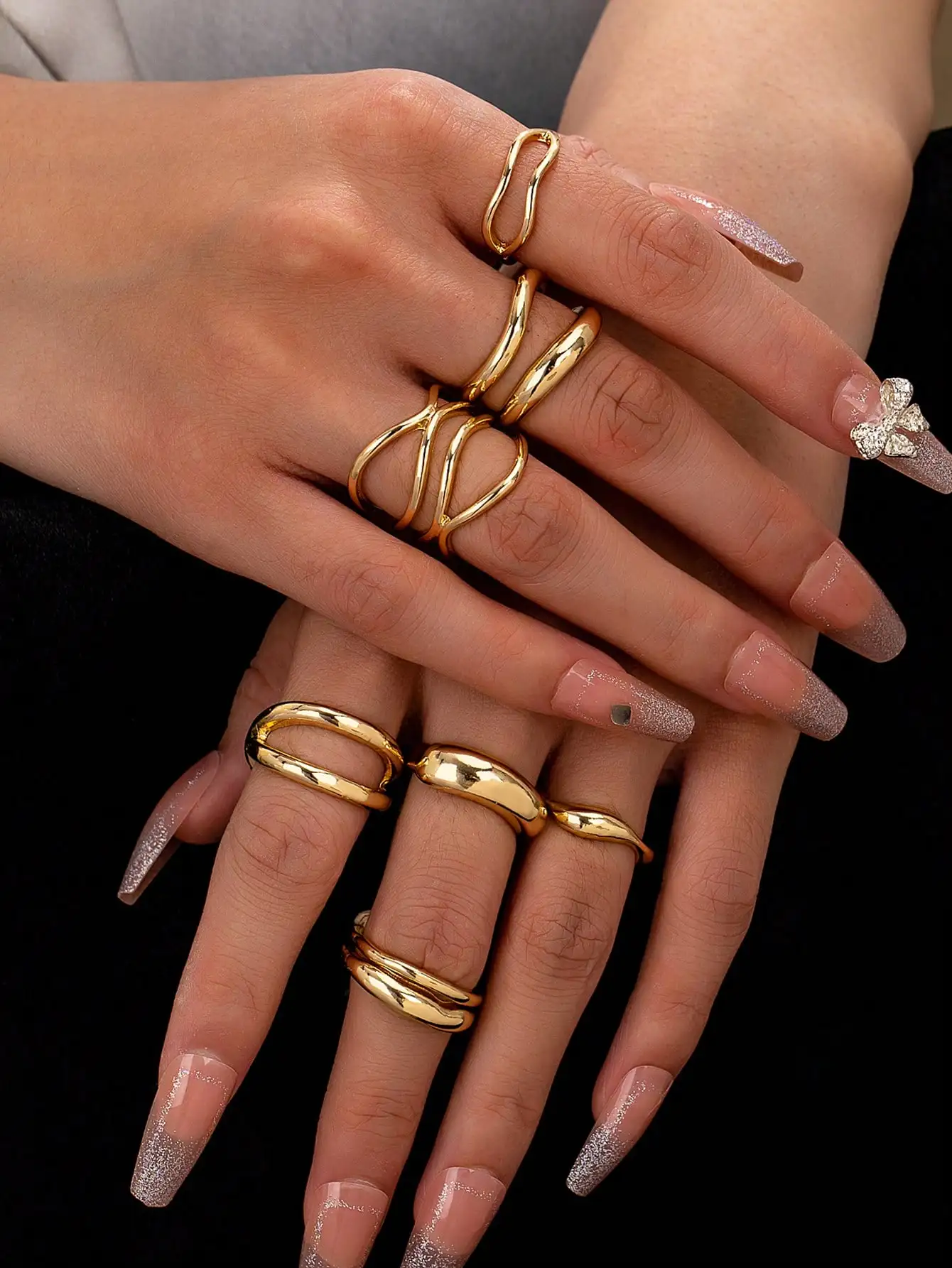7Pcs Gold Metal Thick Ring Set Minimalist Criss Cross Stackable Finger Rings Fashion Jewelry For Women
7Pcs Gold Metal Thick Ring Set Minimalist Criss Cross Stackable Finger Rings Fashion Jewelry For Women