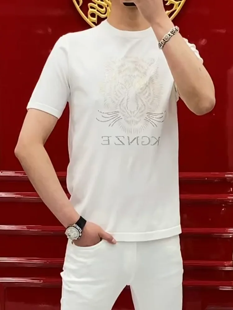 Spring Summer New Men's Knitted Large Tiger T-irt ort Sve Faion Slim Fit Comfortable High-End Versatile Trendy
Spring Summer New Men's Knitted Large Tiger T-irt ort Sve Faion Slim Fit Comfortable High-End Versatile Trendy